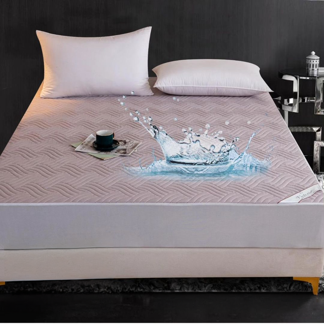 Victoria mattress protector