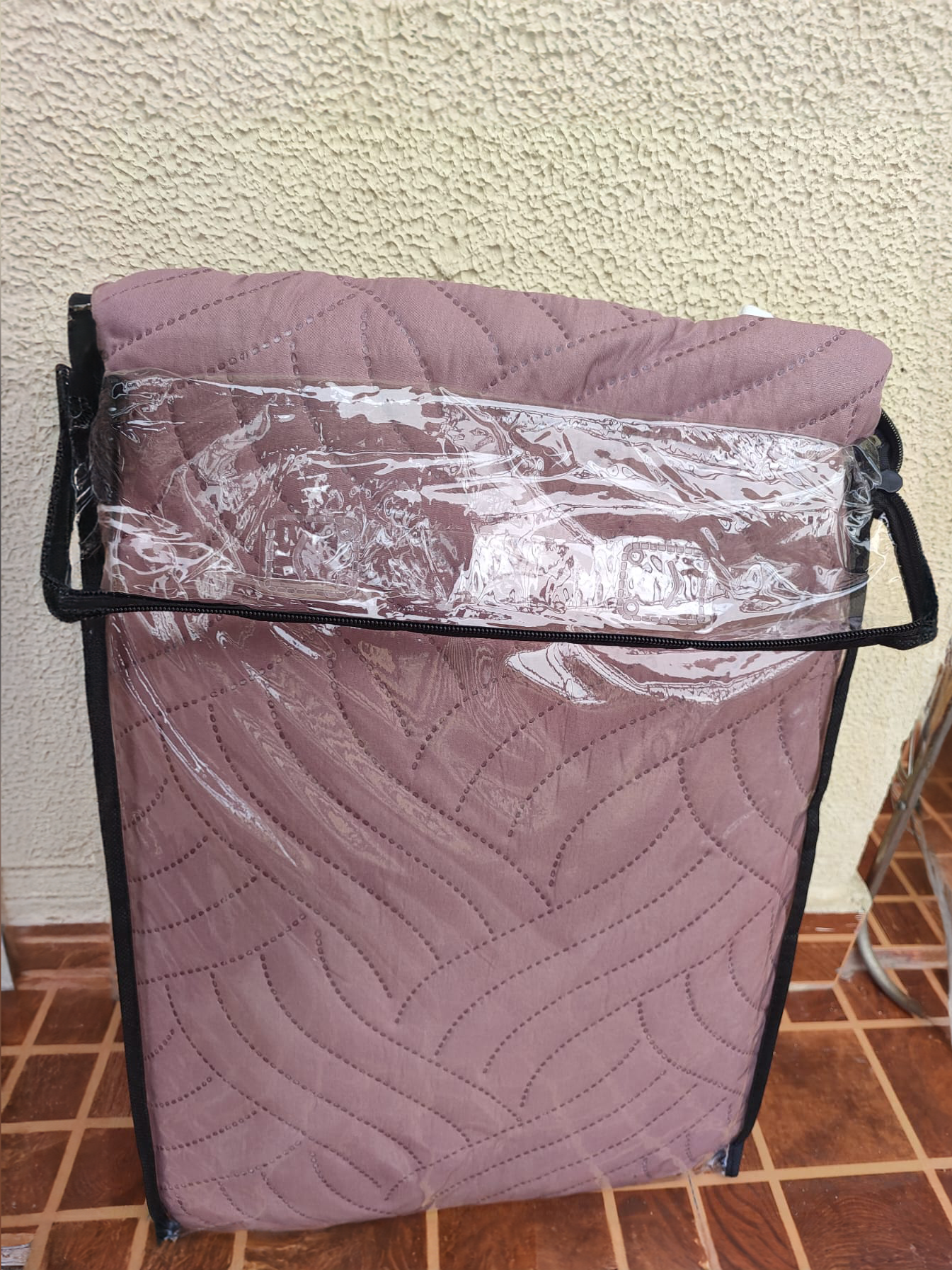 Victoria mattress protector